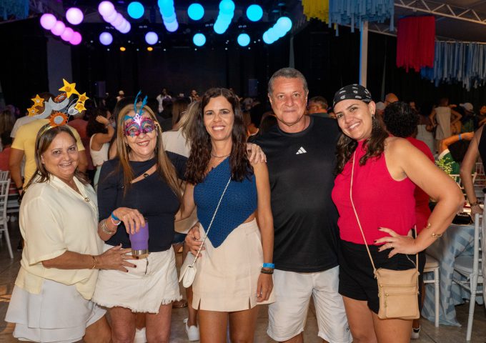 A FOLIA899