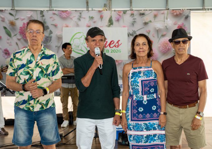 MIL04594